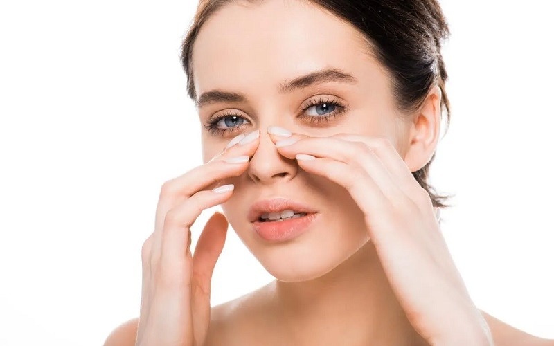 bien-chung-mui-bi-co-rut-sau-nang-mui 2.jpg