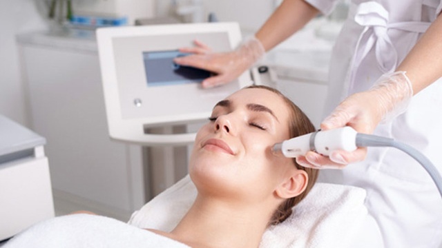 bôi tế bào gốc sau laser có tác dụng gì 4