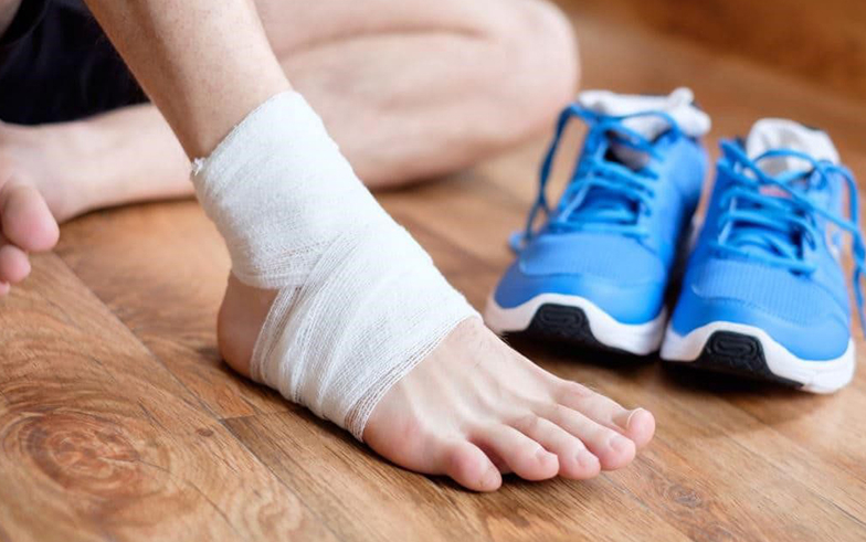 các phương pháp xử lý trật khớp mu bàn chân tại nhà 3