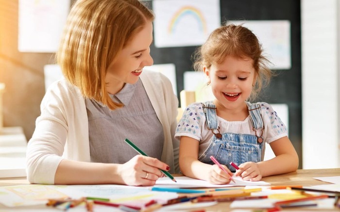 cach-day-con-thong-minh-de-kich-thich-su-phat-trien-toan-dien-cua-tre 1.jpg