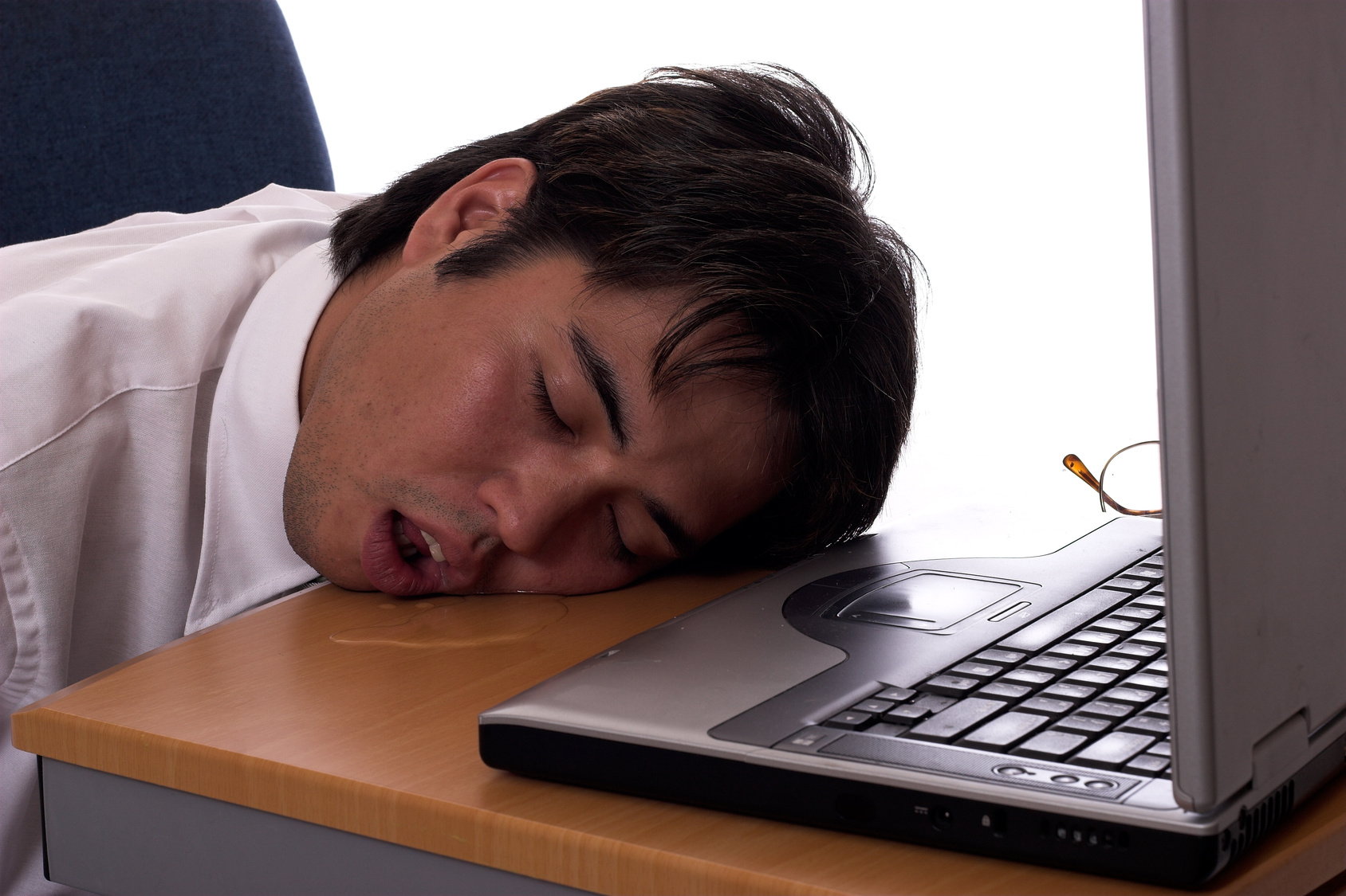 Cách khắc phục tình trạng chảy nước miếng khi ngủ - Nhà thuốc FPT Long Châu
