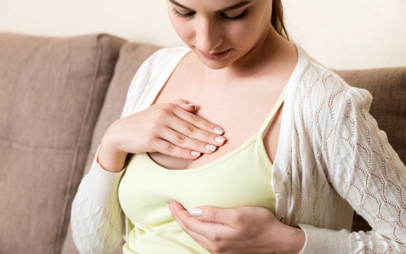 Cách làm vòng 1 săn chắc hơn giúp mẹ bỉm thêm phần tự tin 2