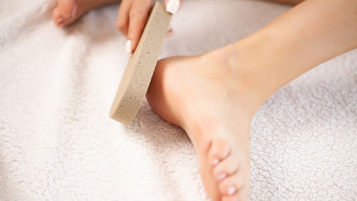 Chà gót chân có tốt không? Vì sao cần chà gót chân? 2