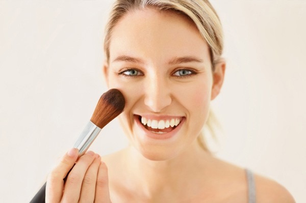 cham-soc-da-sau-khi-tay-not-ruoi-bang-laser-co-2 3.jpg