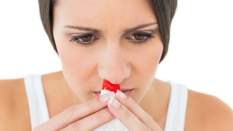 Chảy máu mũi nên làm gì? Nguyên nhân chảy máu mũi do đâu 1