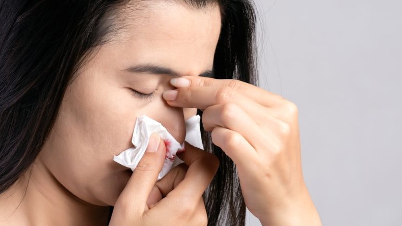 Chảy máu mũi nên làm gì? Nguyên nhân chảy máu mũi do đâu 3