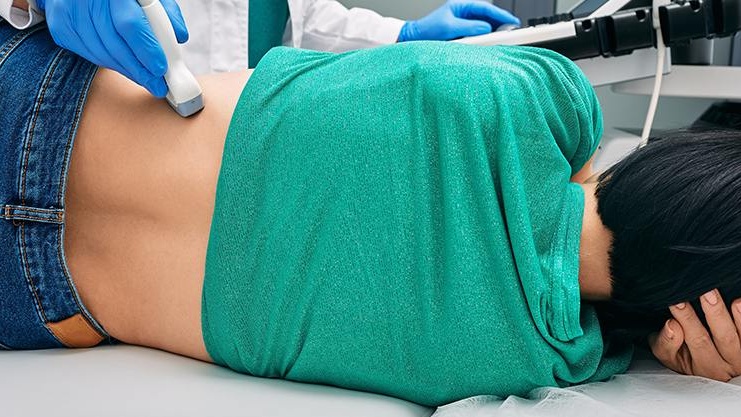 Ai là những người cần chỉ định sinh thiết thận?