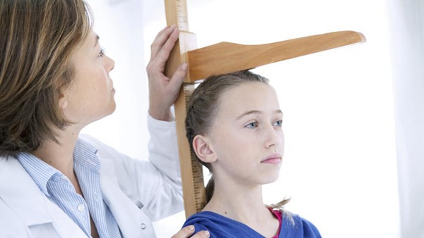 Chiều cao cân nặng bé 8 tuổi theo tiêu chuẩn WHO 2