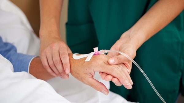 chua-ung-thu-phoi-theo-phac-do-trung-dich-la-nhu-the-nao 5