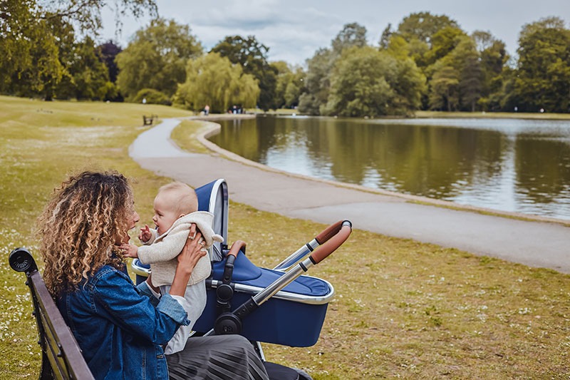 Có nên mua xe đẩy cho bé không? Nên mua từ khi nào? 3