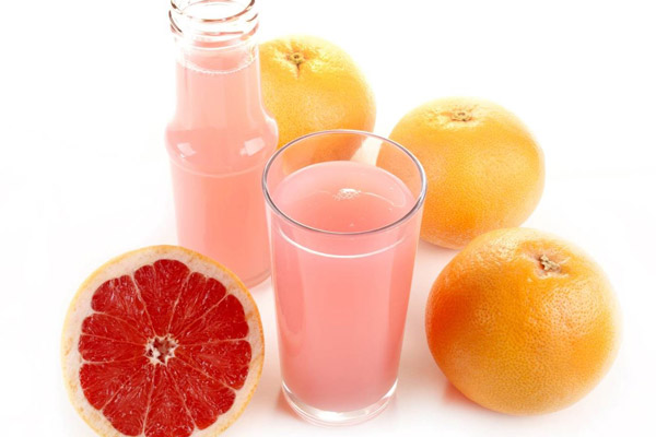 Có nên uống nước ép bưởi vào buổi tối không?2