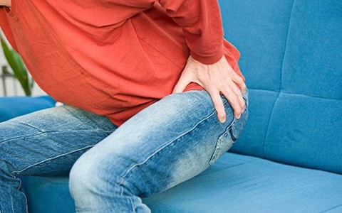 dau-bung-duoi-dau-thuc-xuong-hau-mon-la-benh-gi 2