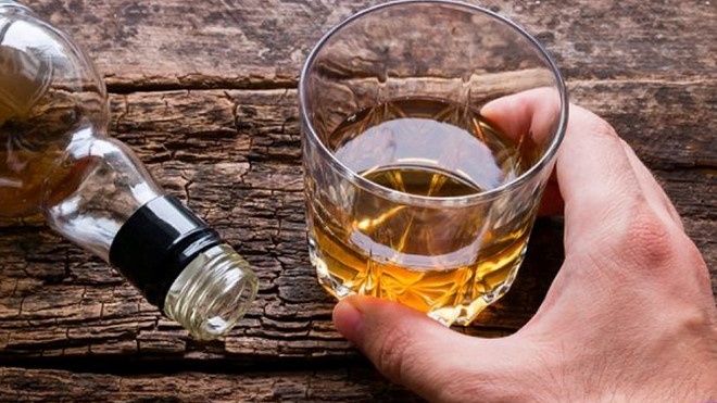 Đau mắt đỏ có ăn được tôm không? Những thực phẩm cần kiêng kị 4