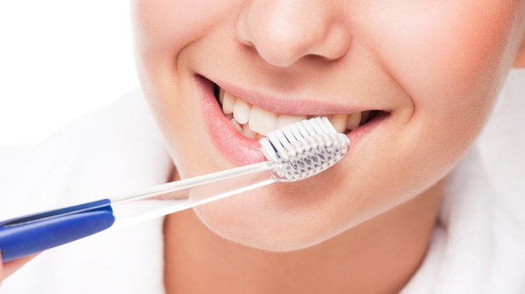 Nguyên nhân gây đau nhức răng cửa và cách khắc phục 2