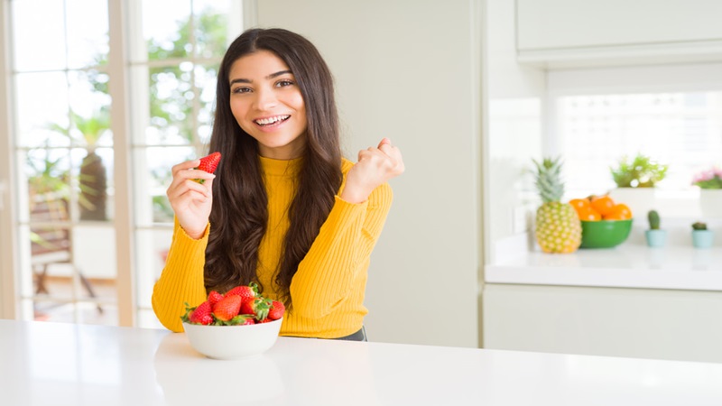 Dâu tây: Thành phần dưỡng chất, tác dụng và một số lưu ý khi dùng 3