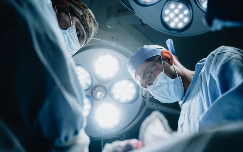 Phẩu thuật loại bỏ khối u là chỉ định được thực hiện ở ung thư phổi giai đoạn 3