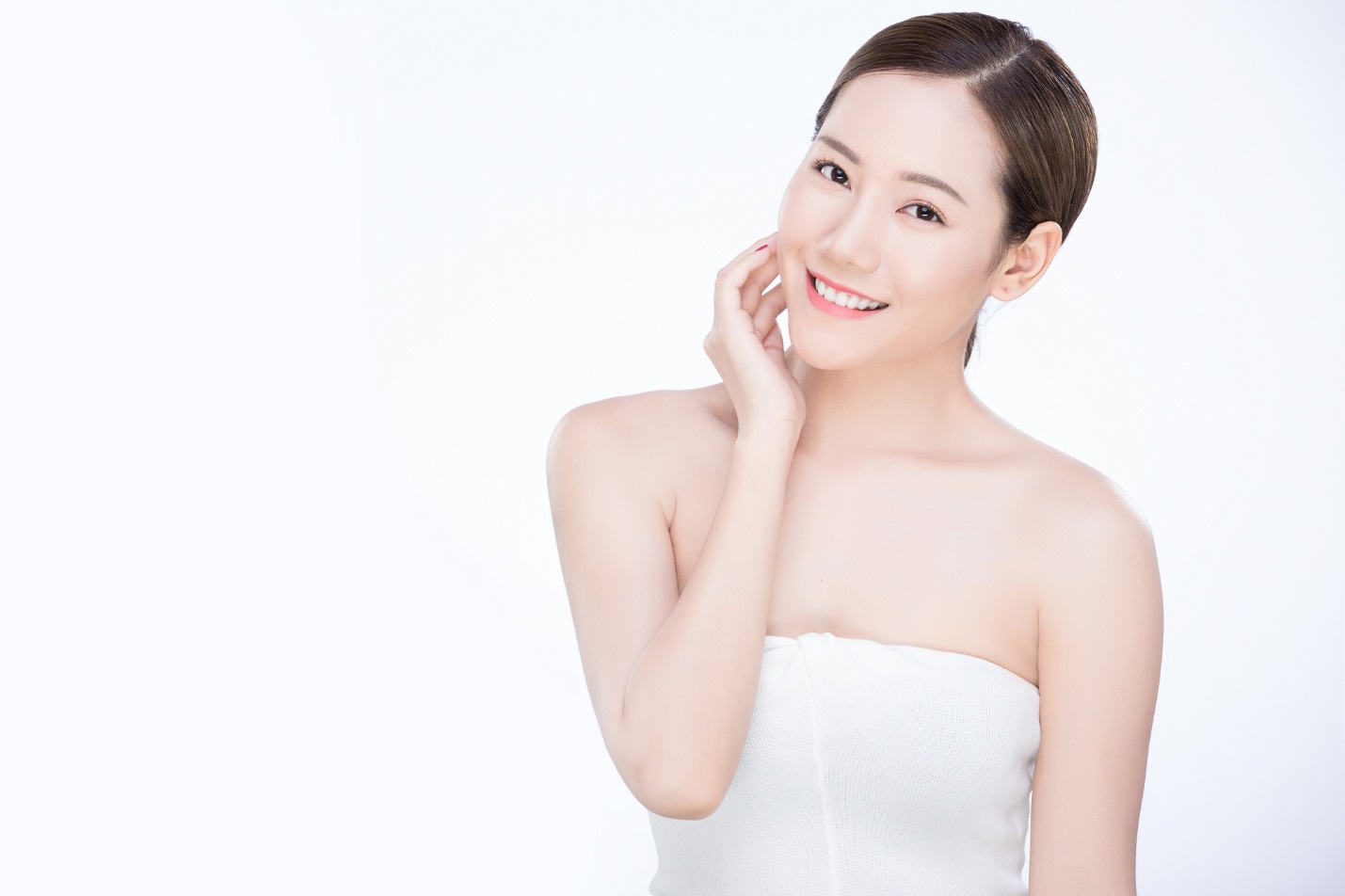 Triethylhexanoin là gì? Công dụng của Triethylhexanoin trong mỹ phẩm 2