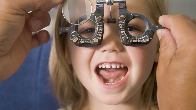 Nên khám mắt cho bé ở đâu TPHCM 1