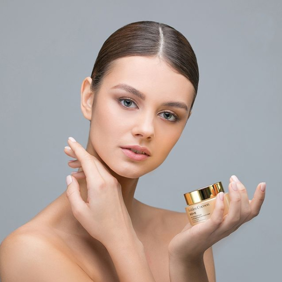 C12-15 Alkyl Benzoate là gì? Công dụng của C12-15 Alkyl Benzoate đối với làn da.2