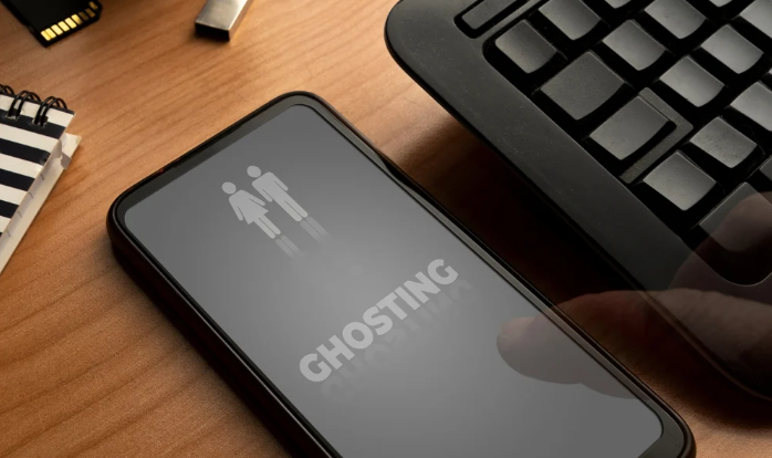 Giải đáp: Ghost là gì? Làm gì khi bị ghost trong tình yêu? 2
