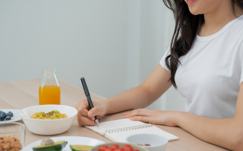 Gợi ý một số loại thuốc bổ cho phụ nữ sau sinh 4