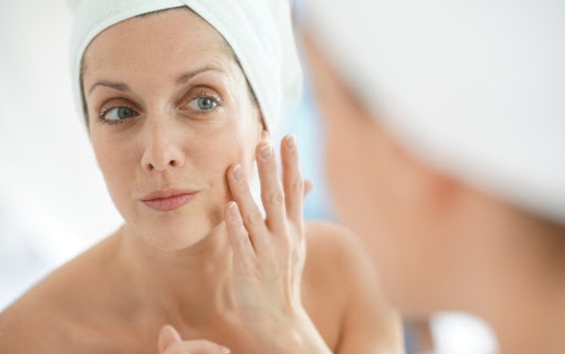 huong-dan-cac-buoc-cham-soc-da-tuoi-30 1.jpg