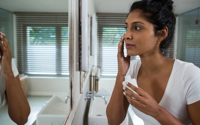 Kem chống nắng SPF 50 giữ được bao lâu trên da? 4