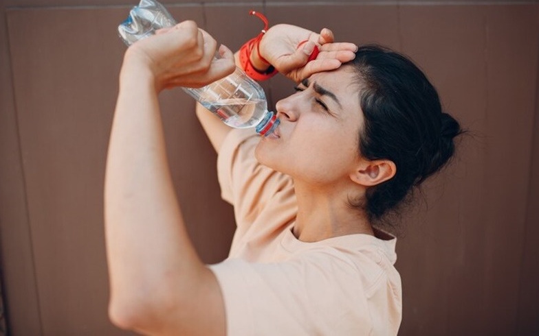 Khát nước liên tục là bệnh gì? Phải làm sao? 4