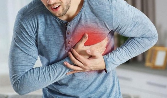 Khi nào thì dùng thiết bị tái đồng bộ tim và máy khử rung tim -1