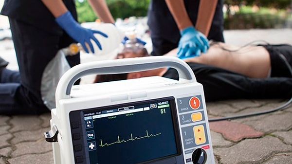 Khi nào thì dùng thiết bị tái đồng bộ tim và máy khử rung tim -2