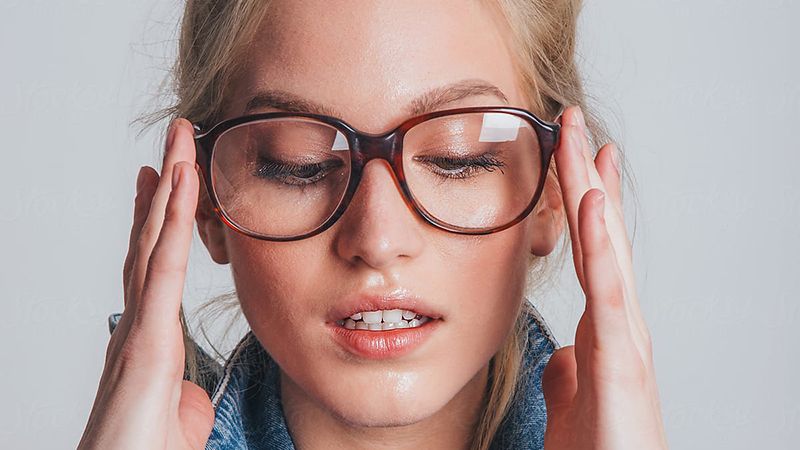 Kính viễn thị đa tròng là gì? Những ai nên sử dụng kính viễn đa tròng? 2