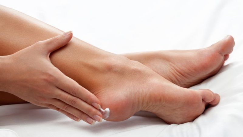 Làm sao để bàn chân trắng mịn và khỏe mạnh? 4