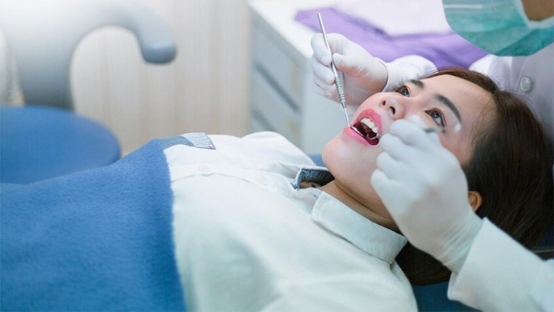 Tìm hiểu: Lấy cao răng có làm răng yếu đi hay không? 2