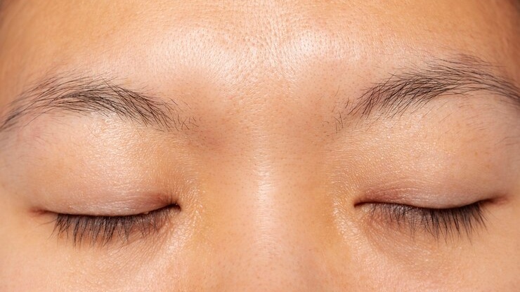 Lông mày thưa do đâu? Cách khắc phục lông mày thưa 1