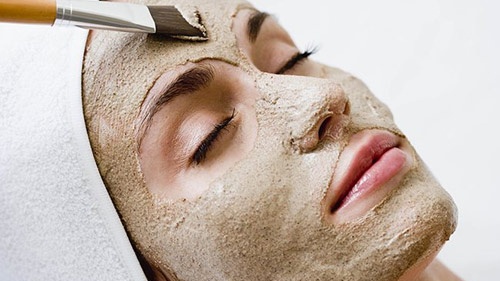 Mách bạn 5 cách làm mặt nạ cám gạo ngay tại nhà 1