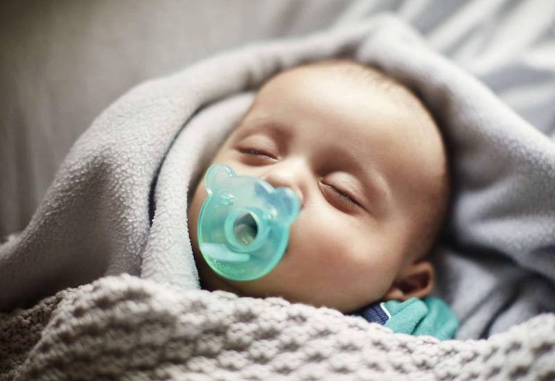 Mách mẹ các mẹo dân gian giúp trẻ ngủ sâu giấc 7