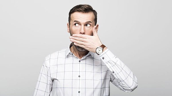 Mất bao lâu để hết mùi bia trong hơi thở? 1