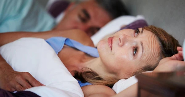 Mất ngủ ở người trung niên: Triệu chứng, nguyên nhân và cách điều trị 2