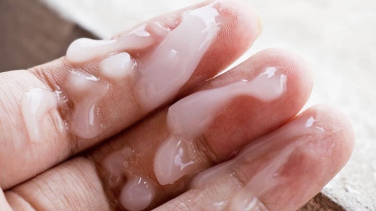 mau-sac-tinh-dich-dieu-gi-noi-len-ve-suc-khoe-sinh-san-nam-gioi 1