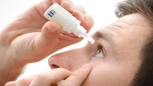 Mí mắt trên bị sưng đỏ và đau – Nguyên nhân và cách khắc phục 3