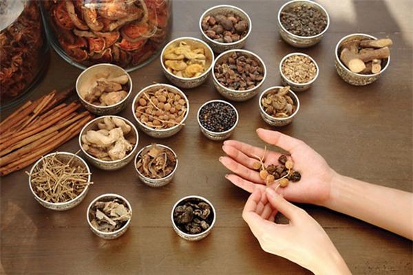 Một số điều cần lưu ý khi sử dụng tri mẫu trong các bài thuốc 3