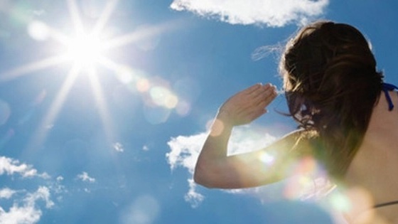 Nên làm gì khi ngộ độc ánh nắng mặt trời? 2