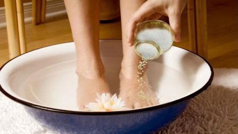 Ngâm chân nước nóng trước khi ngủ thế nào cho đúng? 2