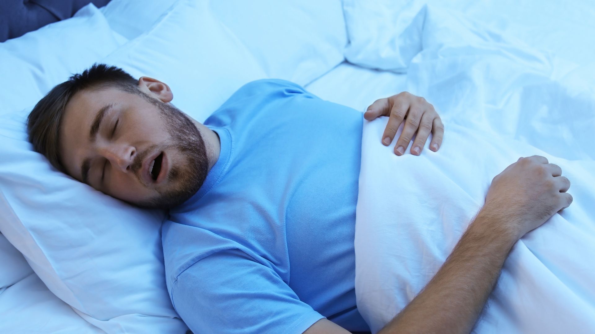 Hội chứng ngưng thở khi ngủ có nguy hiểm không? Đối tượng dễ gặp tình trạng ngưng thở khi ngủ - Nhà thuốc FPT Long Châu