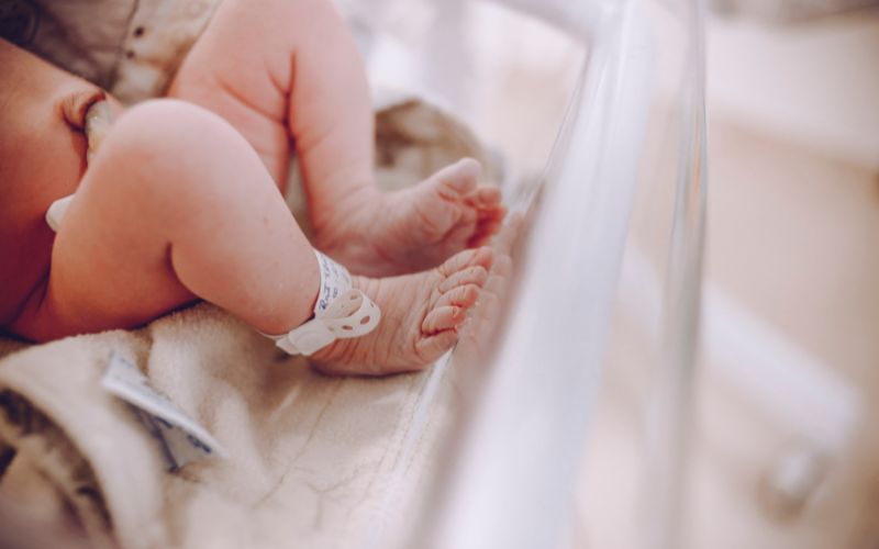 Sinh non là một trong những nguy hiểm có thể gặp phải nếu nhiễm trichomonas khi mang thai