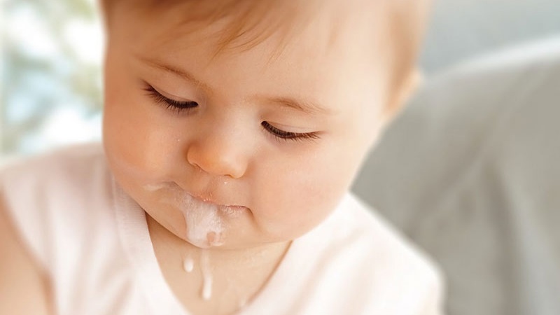 Trào ngược dạ dày ở trẻ 2 tuổi: Nguyên nhân, cách xử lý  1