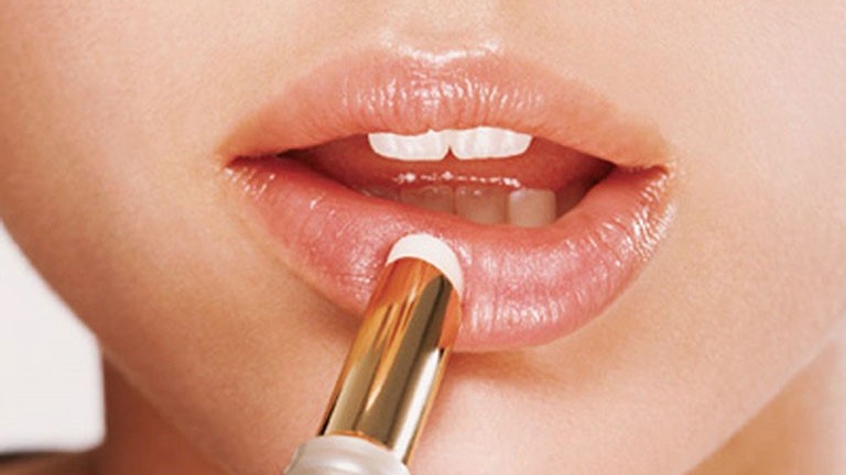 nhung-my-pham-khong-the-thieu-nhung-dieu-nen-biet-de-co-lan-da-khoe-dep 4