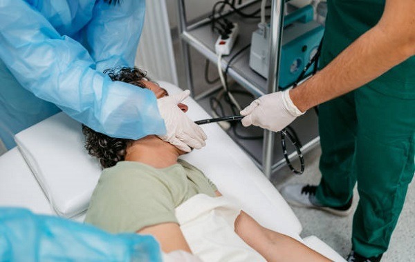 Nội soi dạ dày tá tràng có đau không? 3