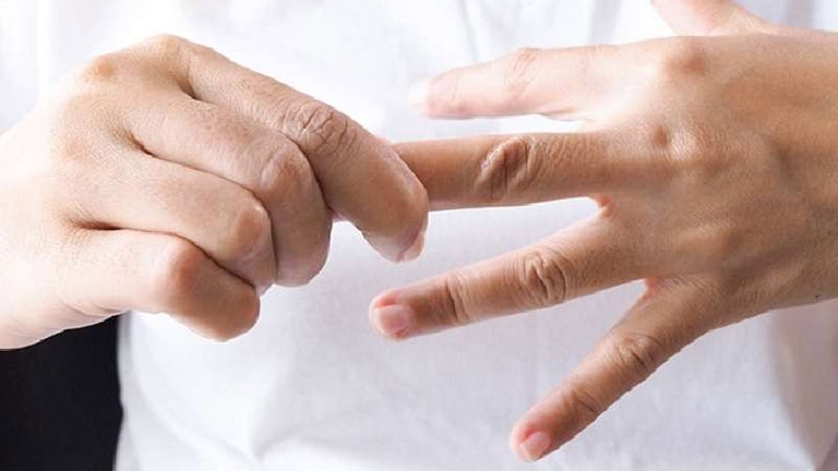 Các loại thuốc trị nước ăn tay hiệu quả và an toàn 2