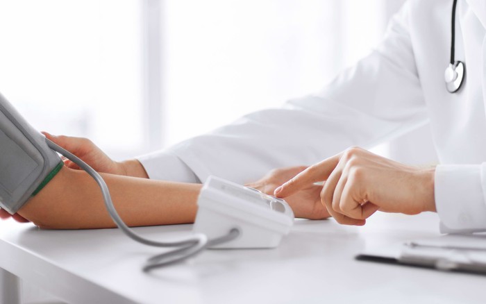 Tại sao phân biệt cao huyết áp và hạ huyết áp lại quan trọng cho sức khỏe? 2